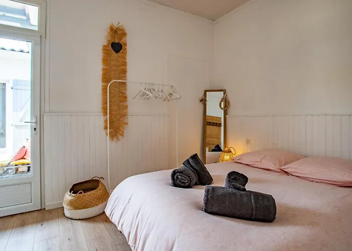 Villa à 2 Pas De La *